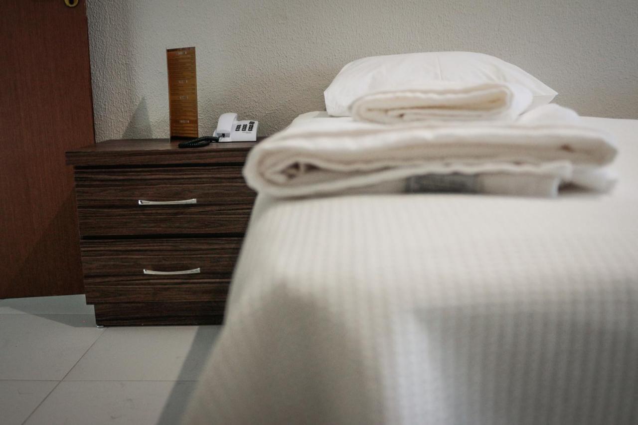 Ello Hotel Iguatu Екстериор снимка